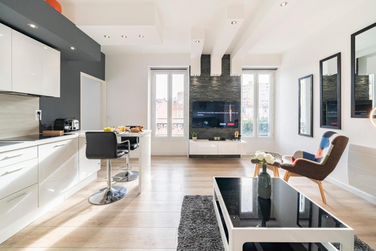 Frontiere Monaco, Appartement Renove Entierement - Ag Бюсолей Екстериор снимка